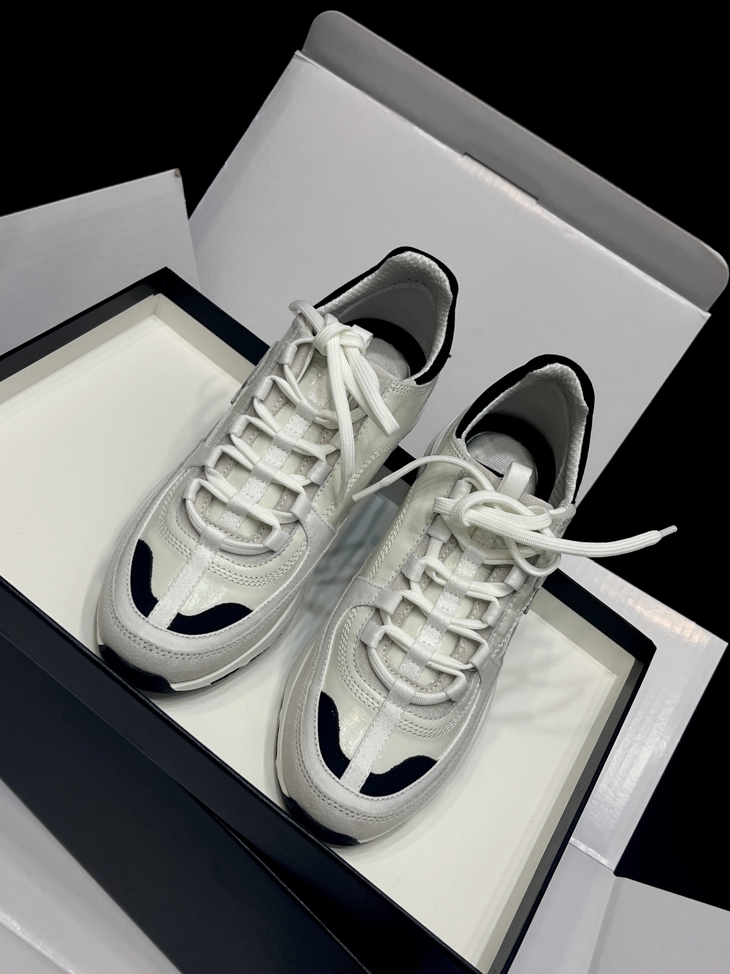 샤넬 25a 키높이 스니커즈