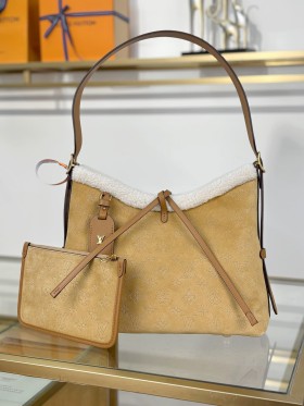 루이비통 캐리올 PM 마히나